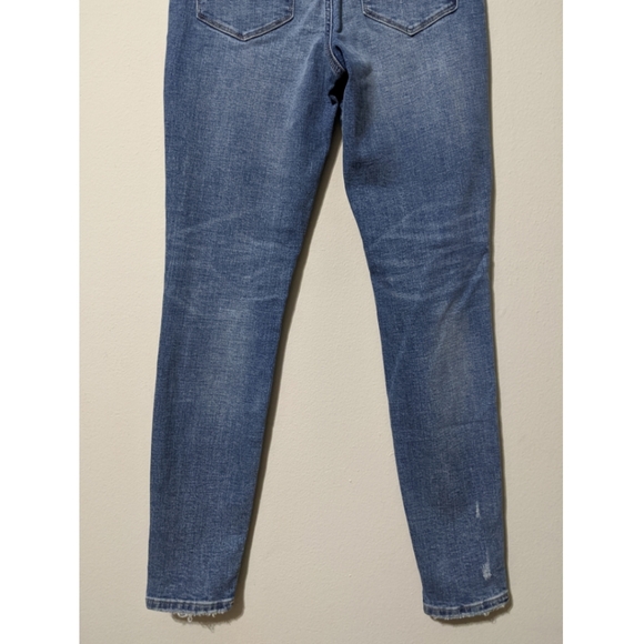 BLANKNYC The Bond Mid Rise Skinny Jeans - Picture 5 of 12